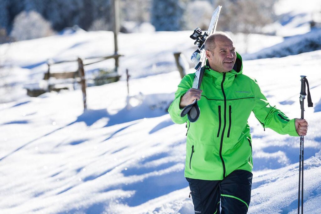 Marc Girardelli zeigt, wie Skifahren ab 60 fit und gesund hält.